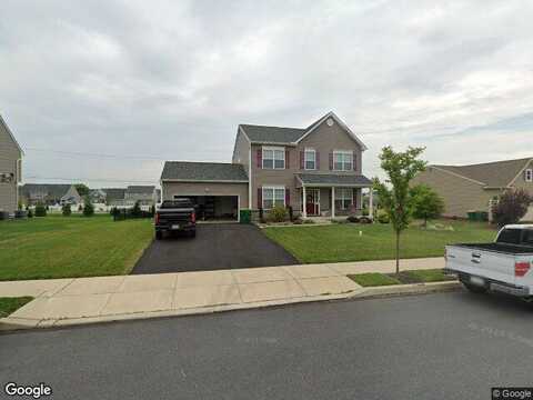 Mabel, EASTON, PA 18045