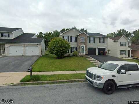 Foxdale, WHITEHALL, PA 18052