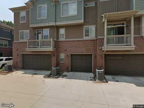 Roslyn, DENVER, CO 80230