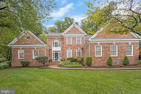 John Robert, FAIRFAX, VA 22032