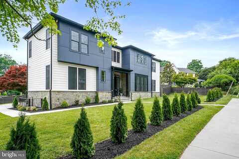 Malcolm, VIENNA, VA 22180