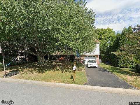 Hillcrest, COLUMBIA, PA 17512
