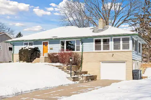 31St, MINNEAPOLIS, MN 55418