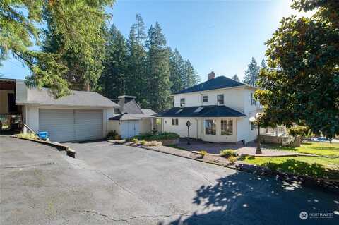 Carnine, CASTLE ROCK, WA 98611