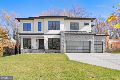 Forest Villa, MC LEAN, VA 22101