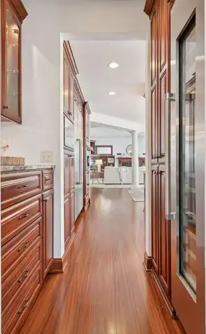 Kingsview, MINNEAPOLIS, MN 55447