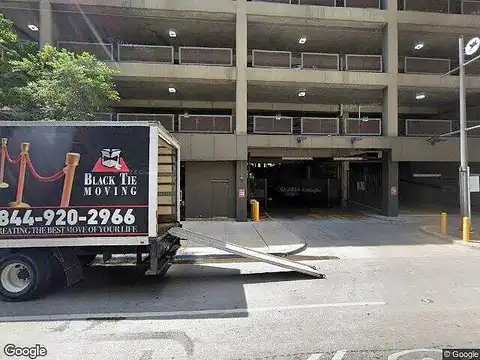 Main, DALLAS, TX 75202