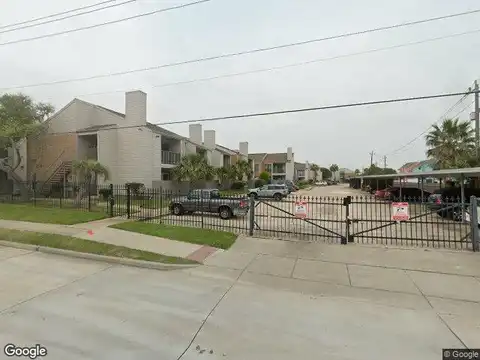 69Th, GALVESTON, TX 77551
