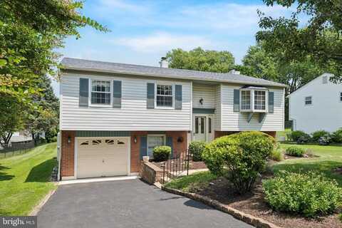 675 BENDER DR, UPPER CHICHESTER, PA 19014