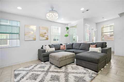 Maple, MONTCLAIR, CA 91763