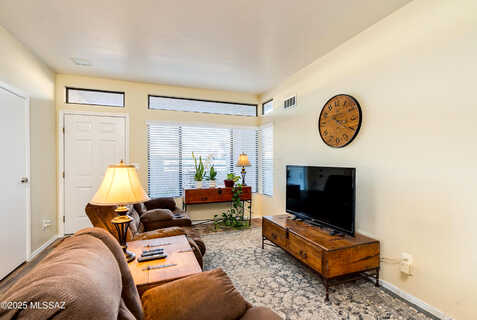 Colette, TUCSON, AZ 85710