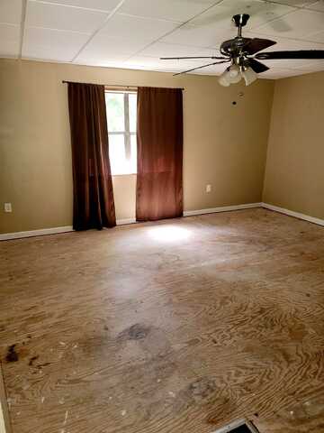 Rock, CRAWFORDVILLE, FL 32327