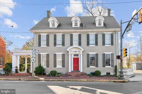 Main, MERCERSBURG, PA 17236