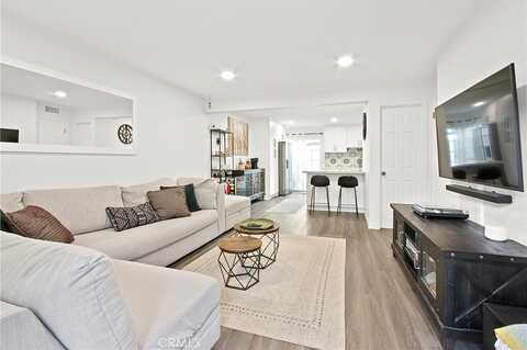 Bates, YORBA LINDA, CA 92886