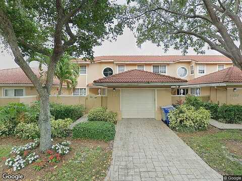 Carriage, POMPANO BEACH, FL 33069