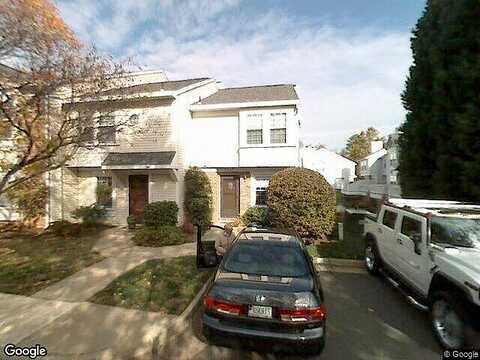 Lakeside View, FALLS CHURCH, VA 22041