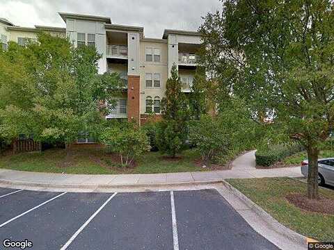 Deer Hollow, FAIRFAX, VA 22031