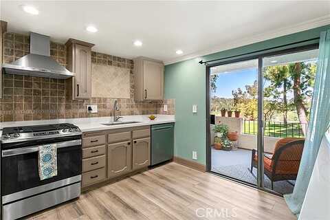 Manzanares, MISSION VIEJO, CA 92691