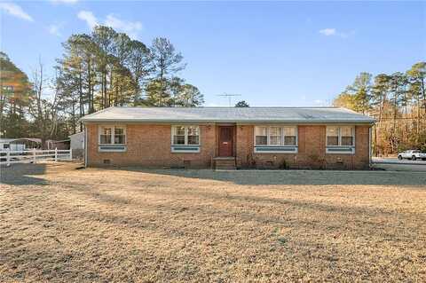 Main, COURTLAND, VA 23837