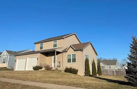 Laurie, TWIN LAKES, WI 53181