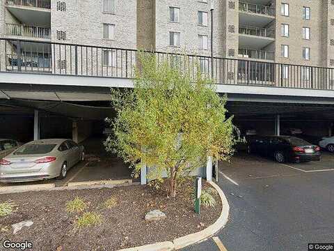 Greentree, PITTSBURGH, PA 15220