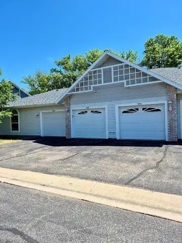 Tiffany Cove, ROCHESTER, MN 55902