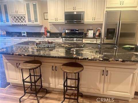 Byerton, RANCHO PALOS VERDES, CA 90275