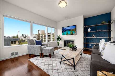 Taylor, SEATTLE, WA 98109