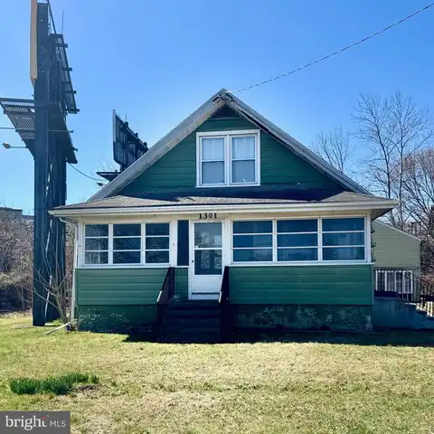 Hardy, LEVITTOWN, PA 19057