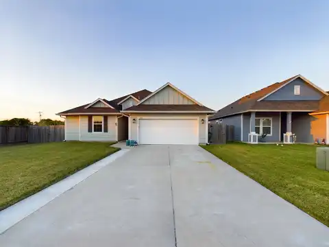 Shady Terrace, ROCKPORT, TX 78382