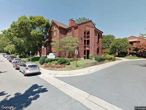 Lee Oaks, FALLS CHURCH, VA 22046