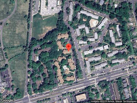 Lee Oaks, FALLS CHURCH, VA 22046