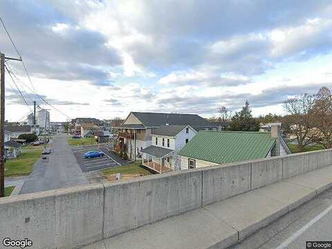Square, MOUNT JOY, PA 17552