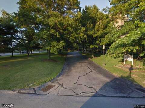 Beau, WASHINGTON, PA 15301
