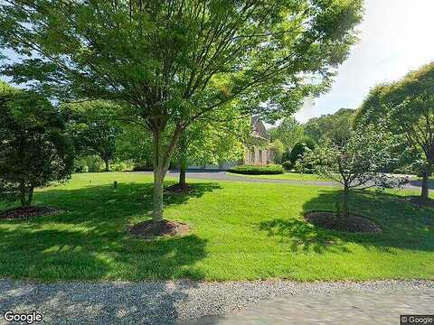 Strawfield, GREAT FALLS, VA 22066