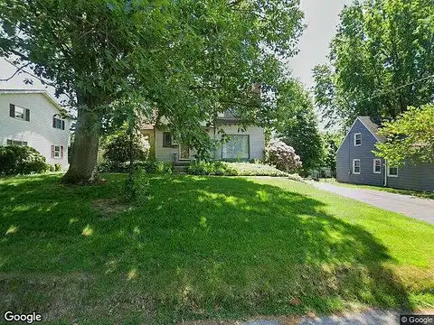 Hilltop, ERIE, PA 16509