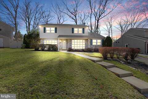 Bruce, DRESHER, PA 19025
