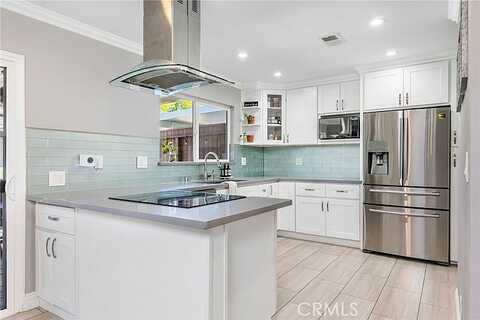 College, COSTA MESA, CA 92626