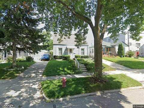 77Th, MILWAUKEE, WI 53219