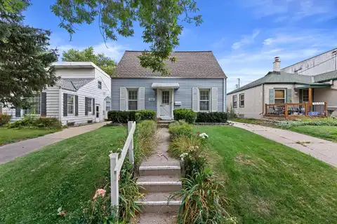 77Th, MILWAUKEE, WI 53219