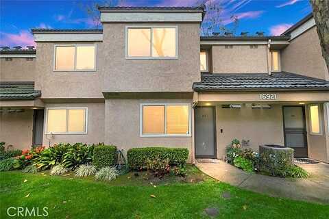 Lakefront, HUNTINGTON BEACH, CA 92647