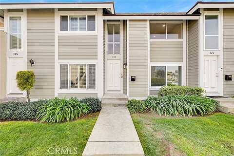 Oval, IRVINE, CA 92604