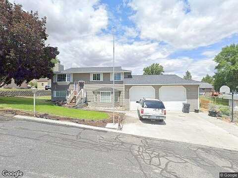 Leslie, BENTON CITY, WA 99320