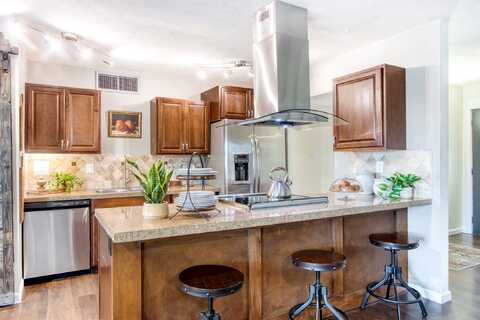 Young, THE COLONY, TX 75056