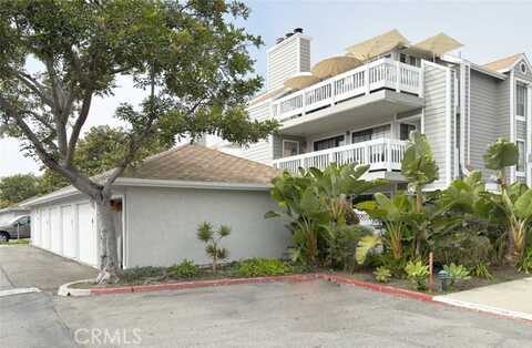 Warner, HUNTINGTON BEACH, CA 92649
