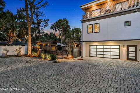 Ahern, ATLANTIC BEACH, FL 32233