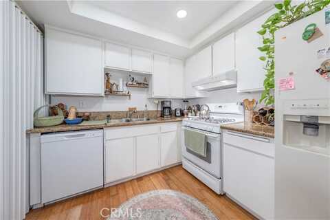 Bluewater, HUNTINGTON BEACH, CA 92649