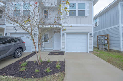Caleigh, LYNN HAVEN, FL 32444