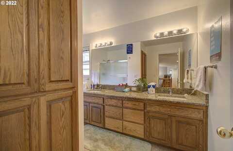 180Th, BRUSH PRAIRIE, WA 98606