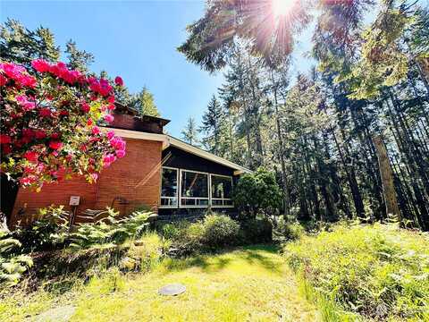 Morris, STEILACOOM, WA 98388
